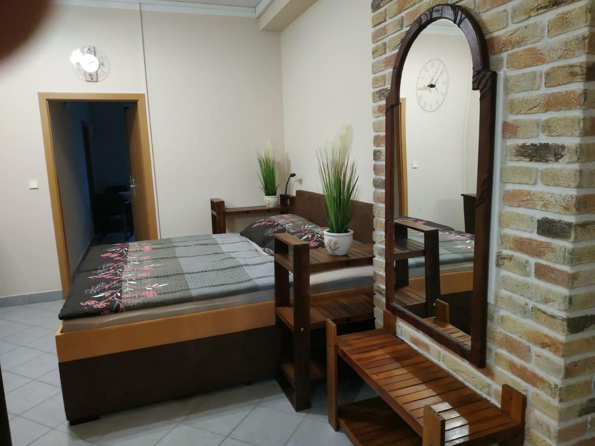 Apartman Holandska 120 Beroun 베로운 외부 사진