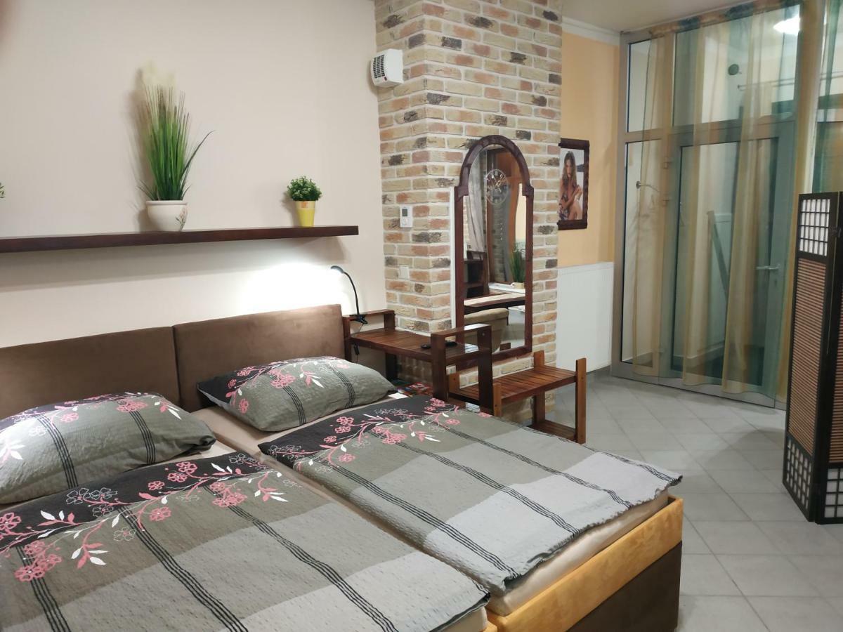 Apartman Holandska 120 Beroun 베로운 외부 사진
